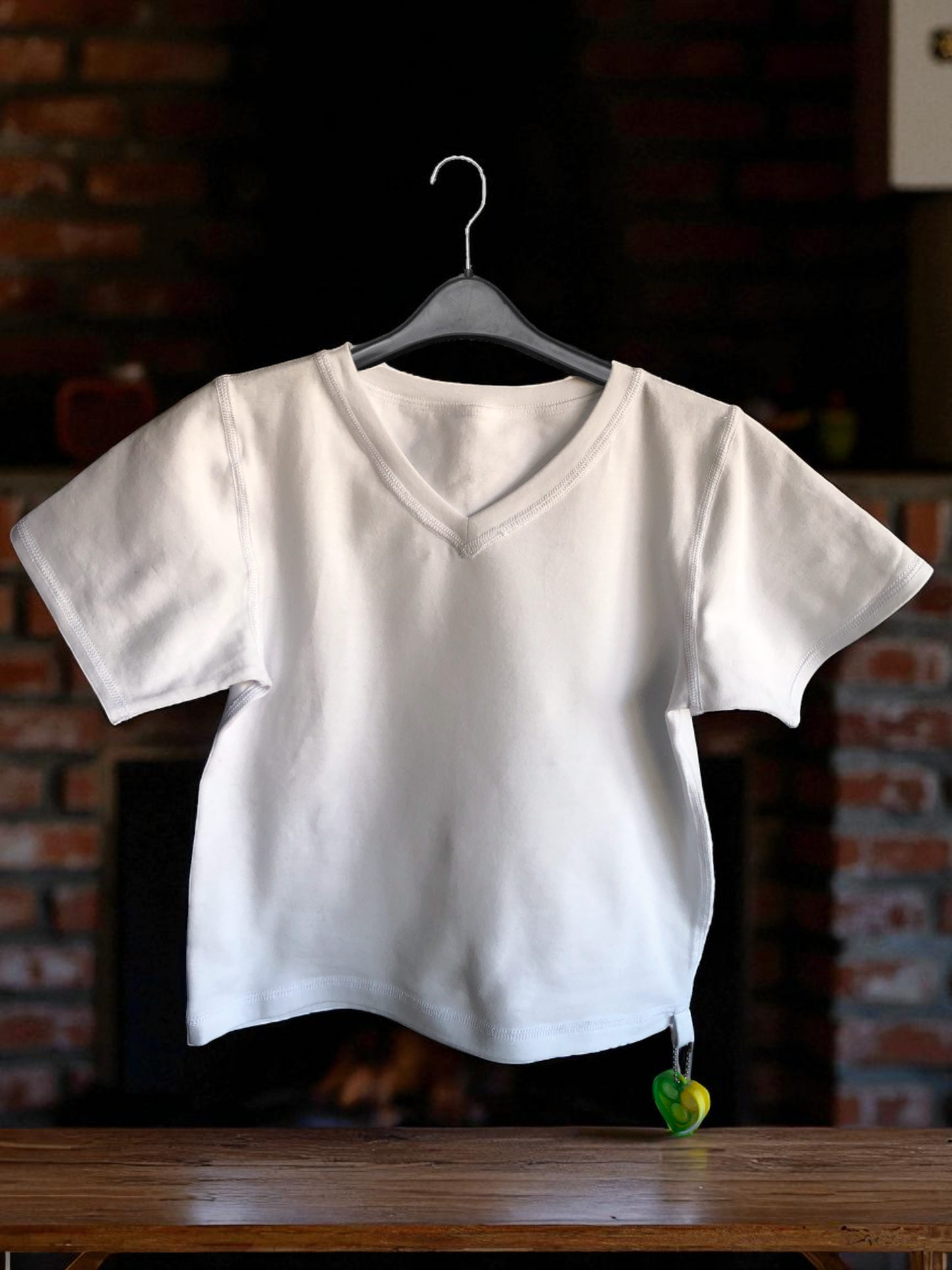 White | Short Sleeve Sensory Friendly T-Shirt with Fidget Popper Keyring